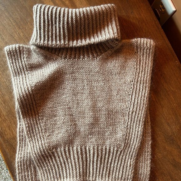 Hand knit neck warmer cowl, turtleneck collar, beige wool mohair blend - Picture 1 of 4